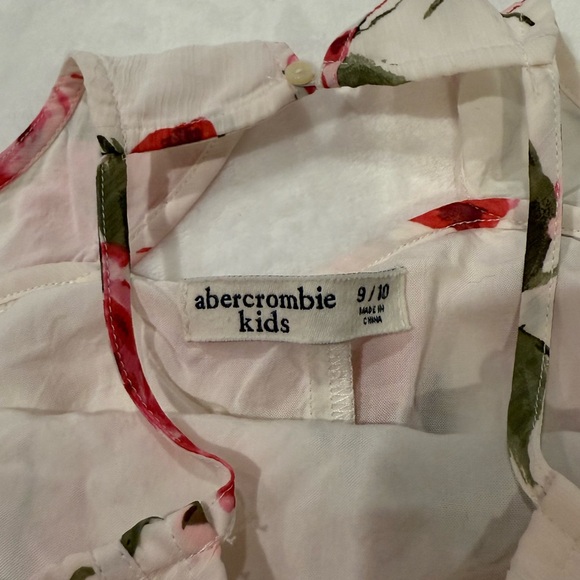 3/$20 Abercrombie Kids Floral Pleated Sleeveless Top - Size 9/10 Pink Roses - Picture 3 of 8